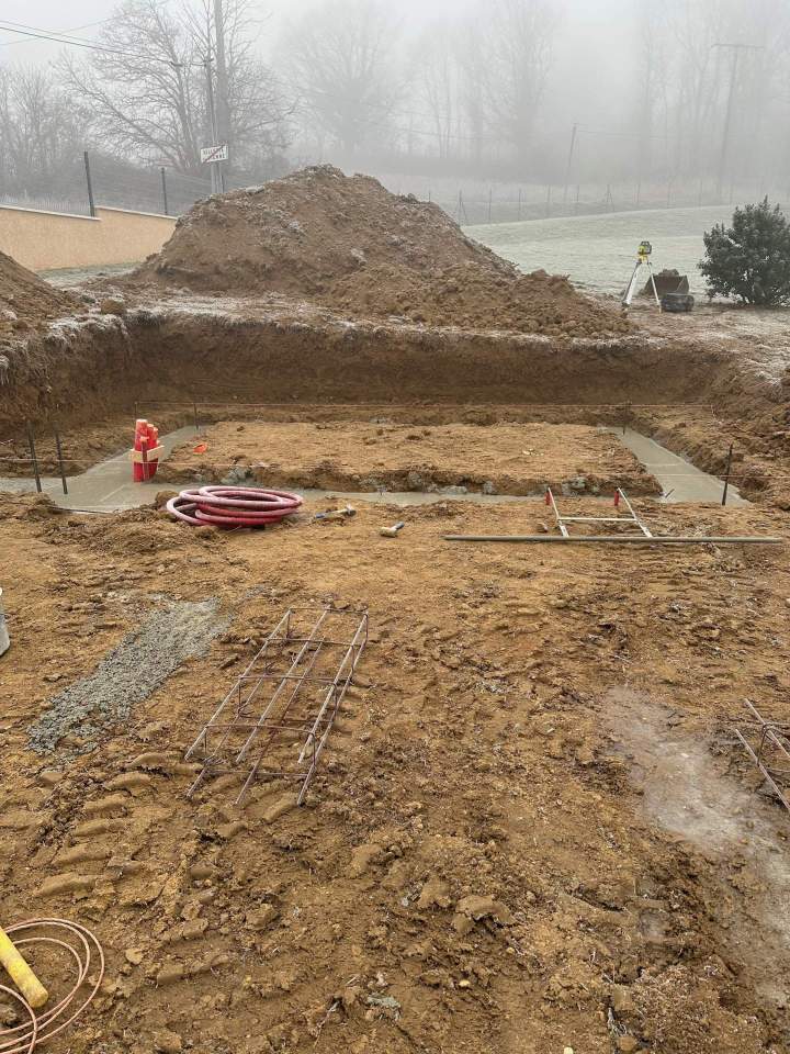 Travaux de terrassement près de Vienne